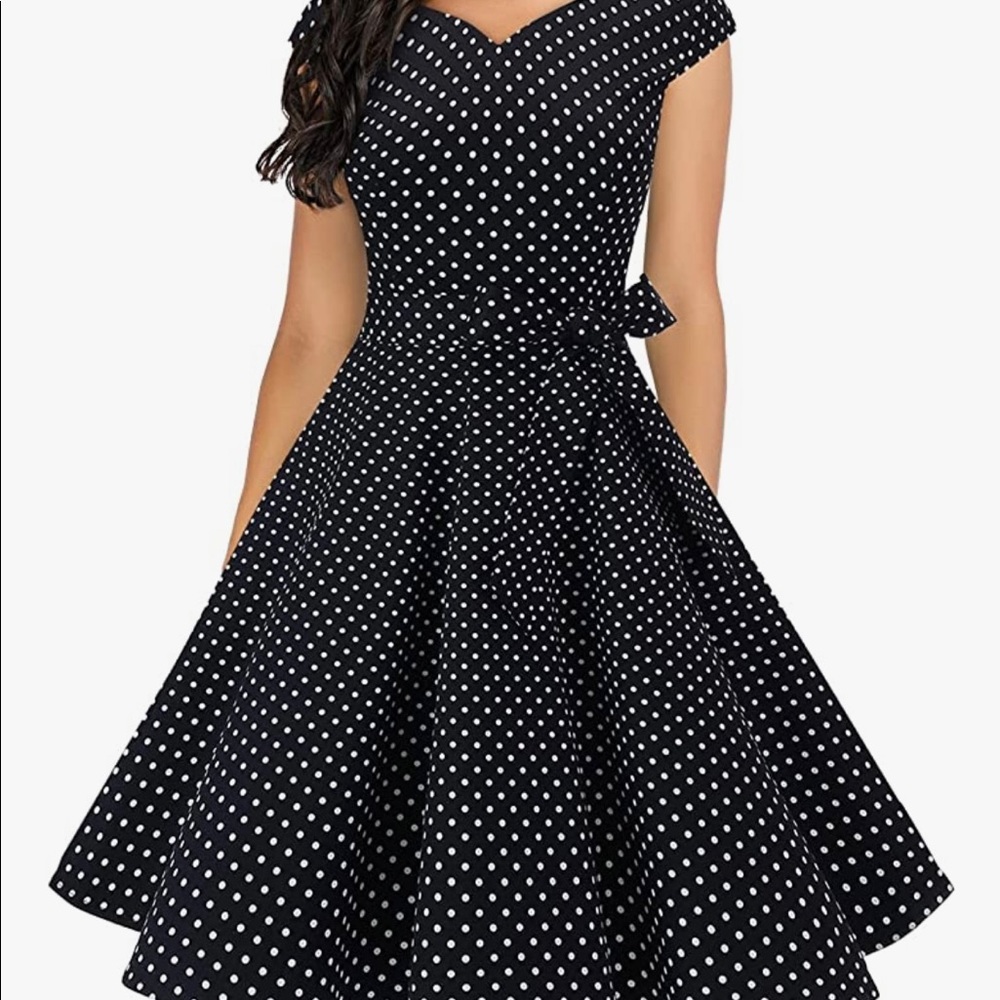NWT. Retro polkadot cocktail dress with cap sleeves